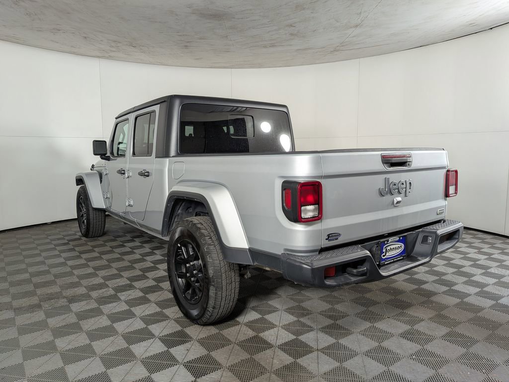 2023 Jeep Gladiator Overland photo 4