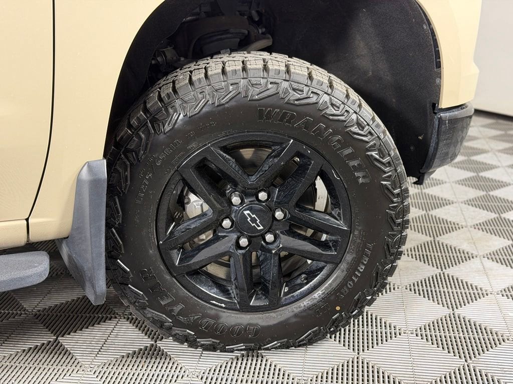 2023 Chevrolet Silverado 1500 LT Trail Boss - Photo 6
