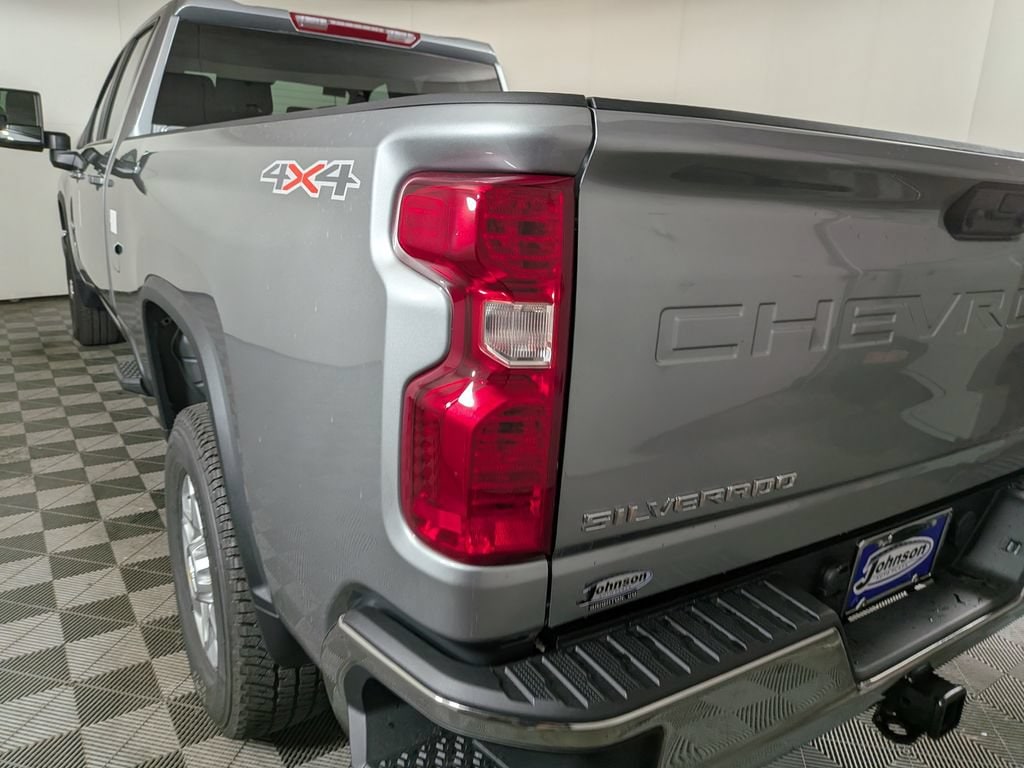 2026 Chevrolet Silverado 3500HD LT - Photo 10