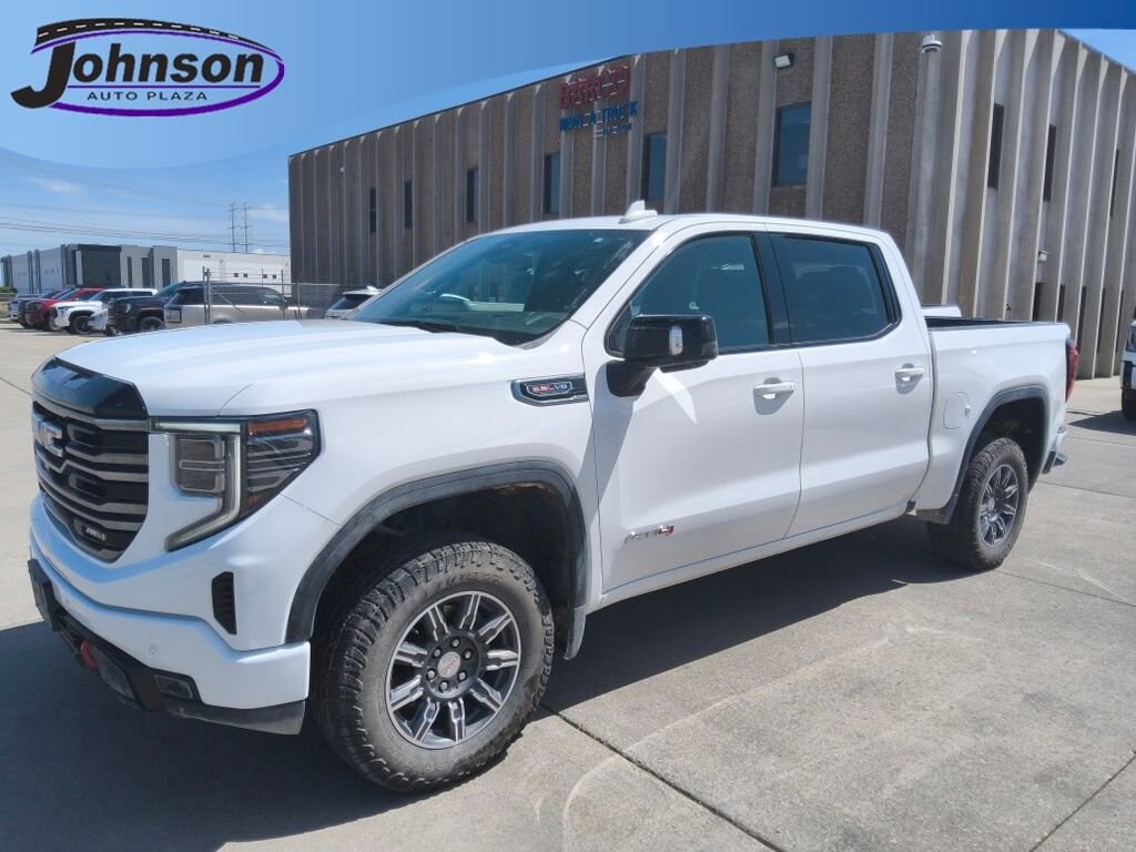 Used 2025 GMC Sierra 1500 AT4 Truck