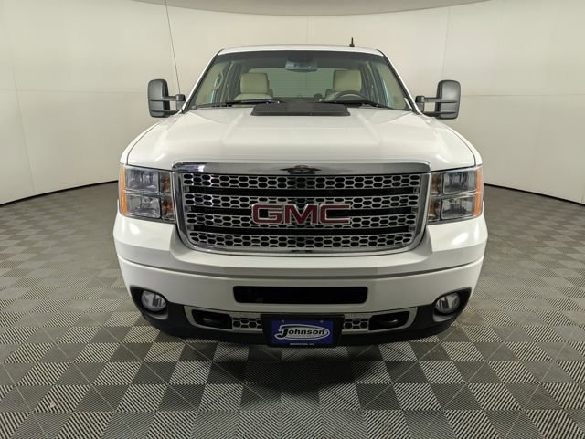 Used 2013 GMC Sierra 3500 Denali HD Denali with VIN 1GT426E89DF118693 for sale in Brighton, CO