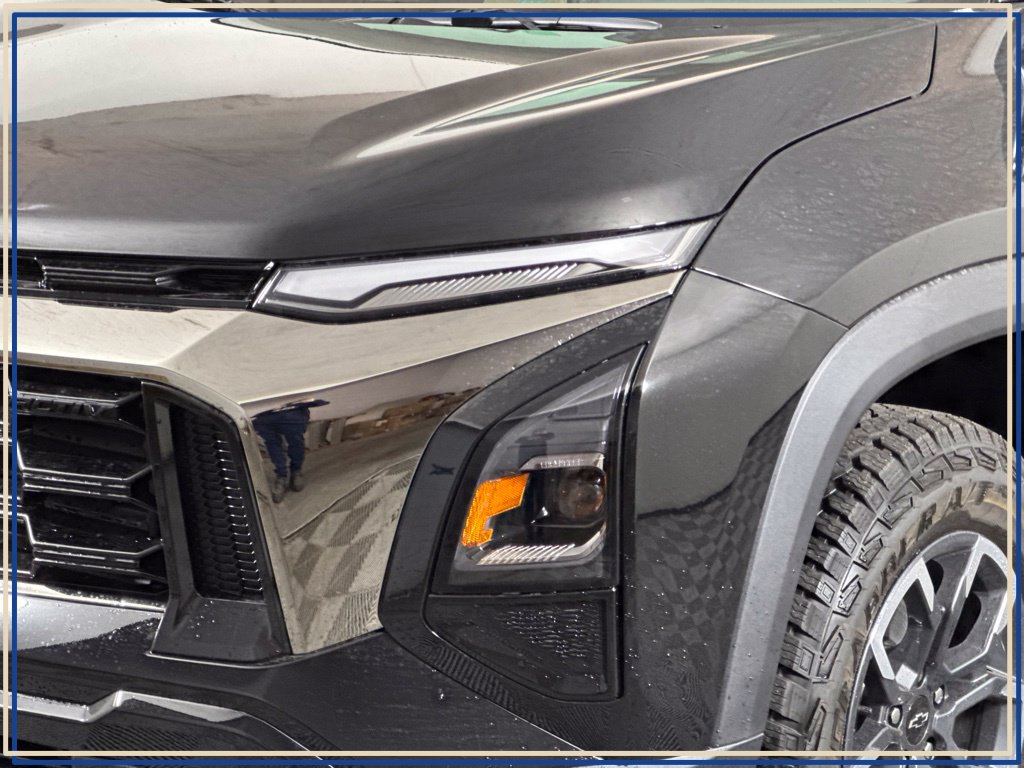 2027 Chevrolet Equinox ACTIV - Photo 2