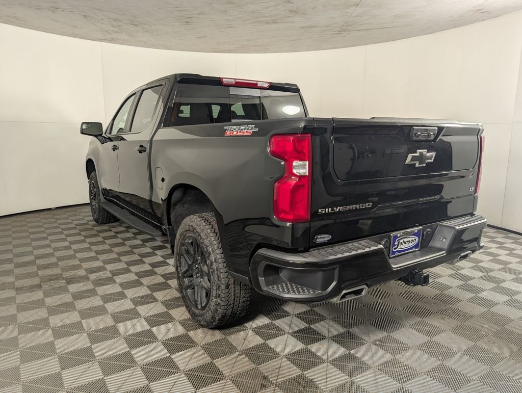 2026 Chevrolet Silverado 1500 LT Trail Boss photo 3