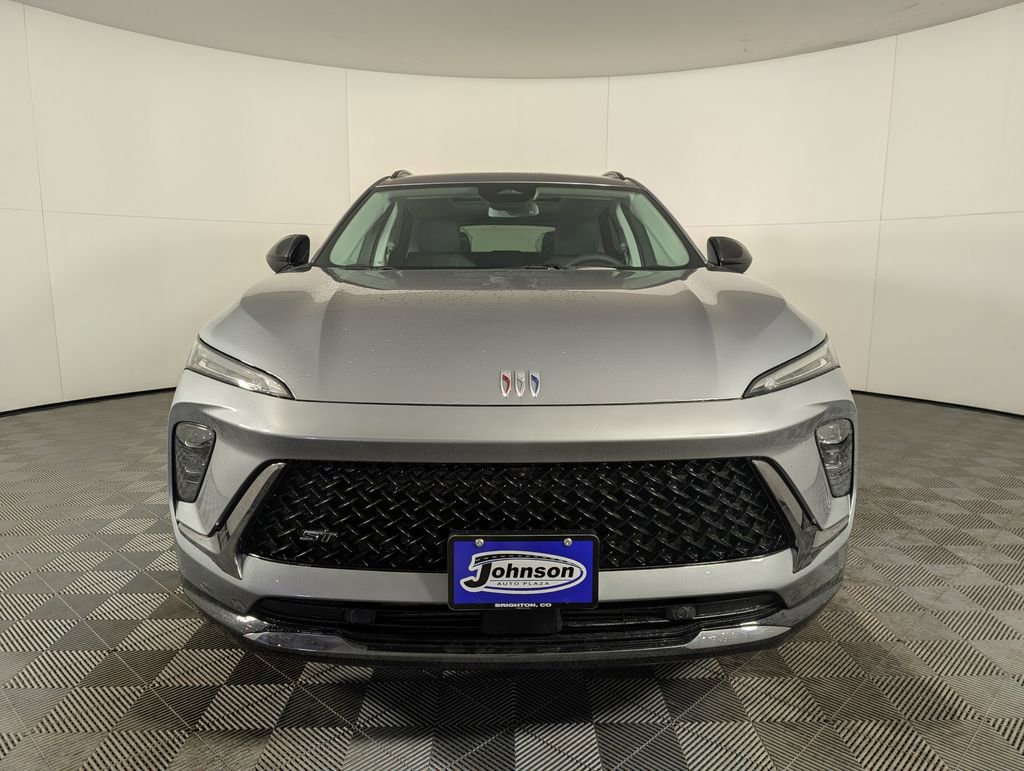 2025 Buick Envision Sport Touring photo 2