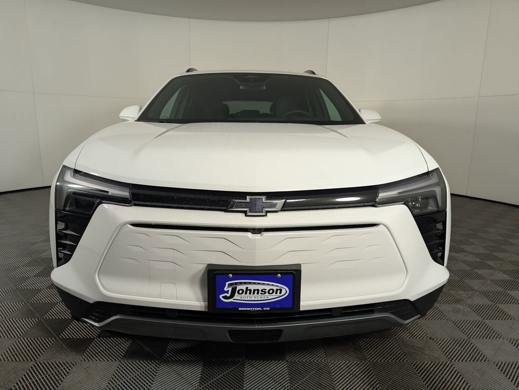 2025 Chevrolet Blazer EV photo 2