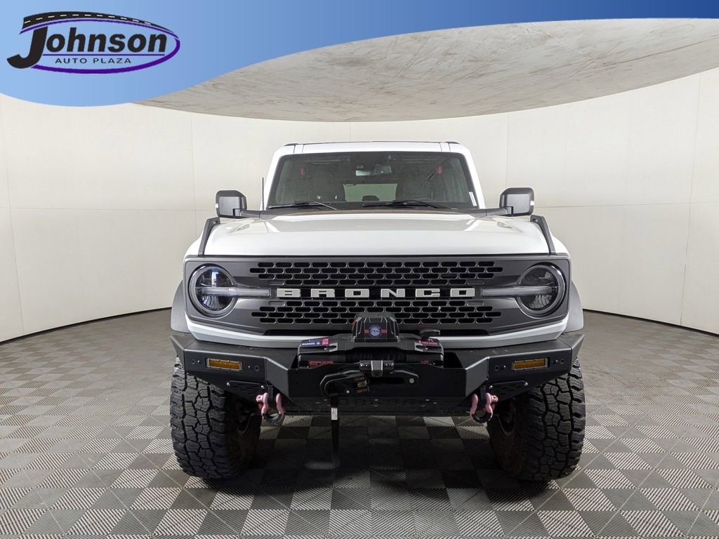 2023 Ford Bronco Badlands photo 2
