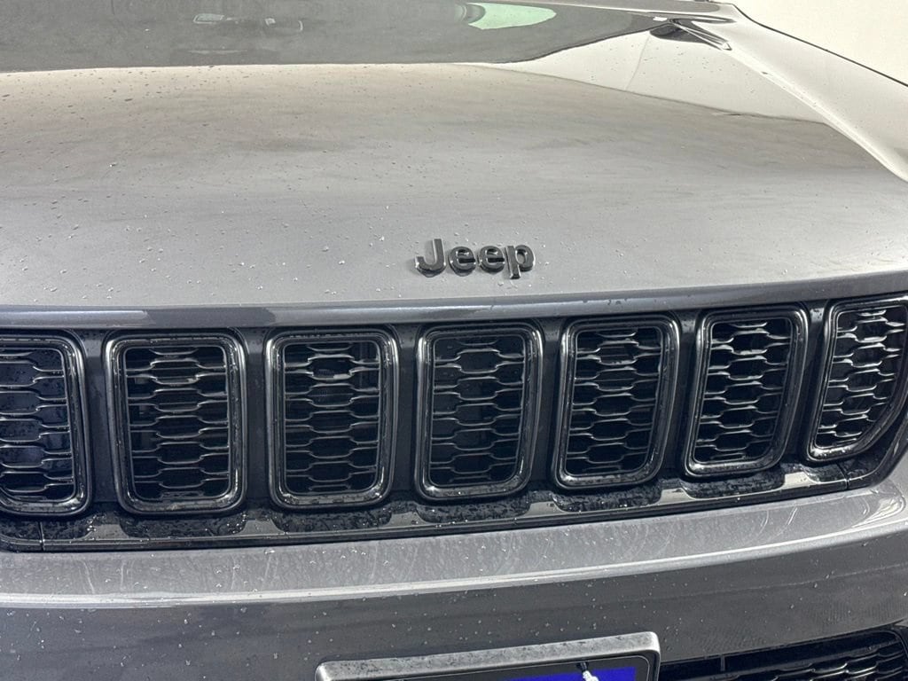 Used 2025 Jeep Grand Cherokee Altitude X