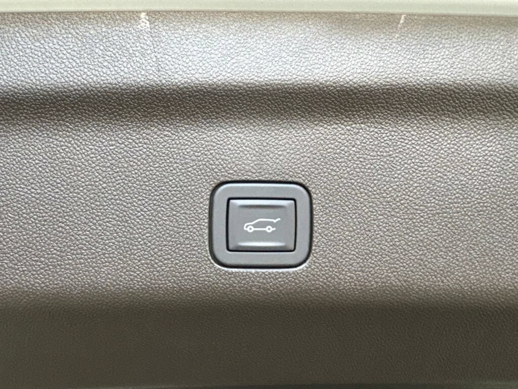 2026 Chevrolet Tahoe LT - Photo 35