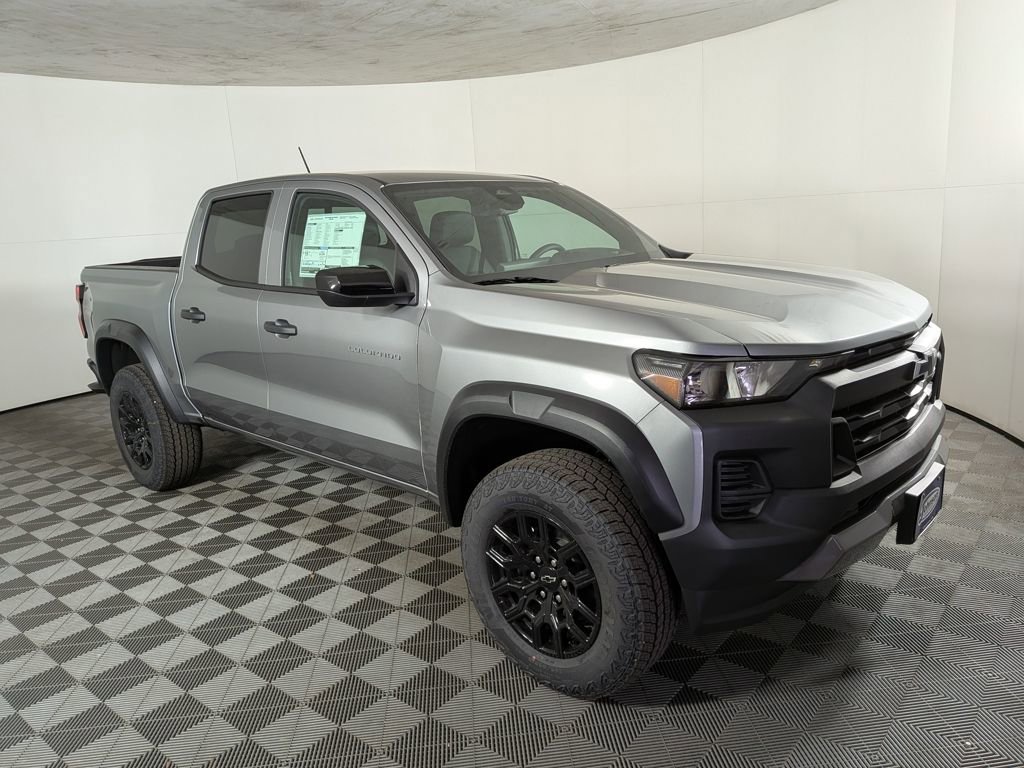 2026 Chevrolet Colorado Trail Boss photo 3