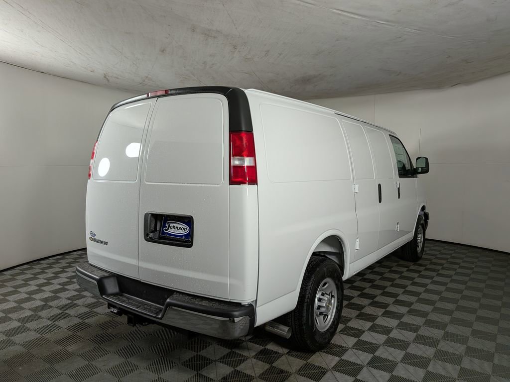2026 Chevrolet Express Cargo Work Van - Photo 7