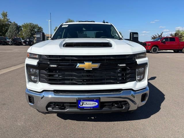2025 Chevrolet Silverado 3500HD Work Truck photo 2