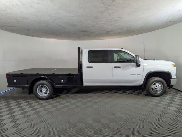 2026 Chevrolet Silverado 3500HD Work Truck photo 4