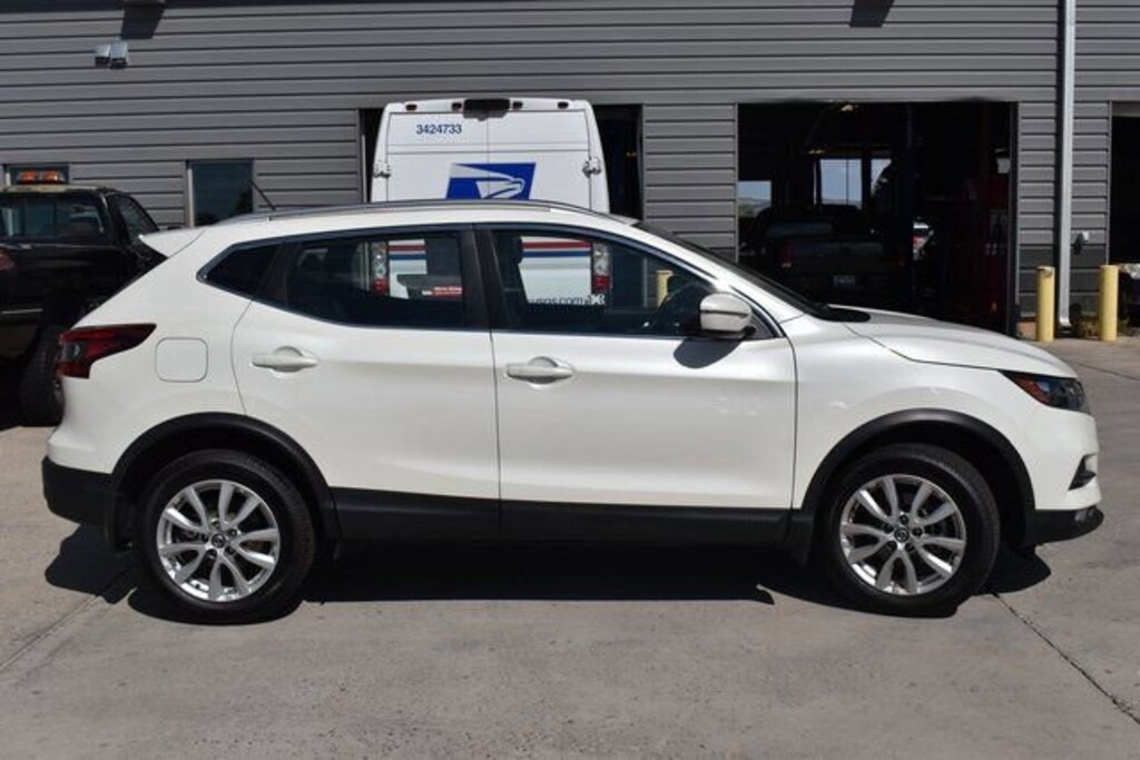 Used 2021 Nissan Rogue Sport SV