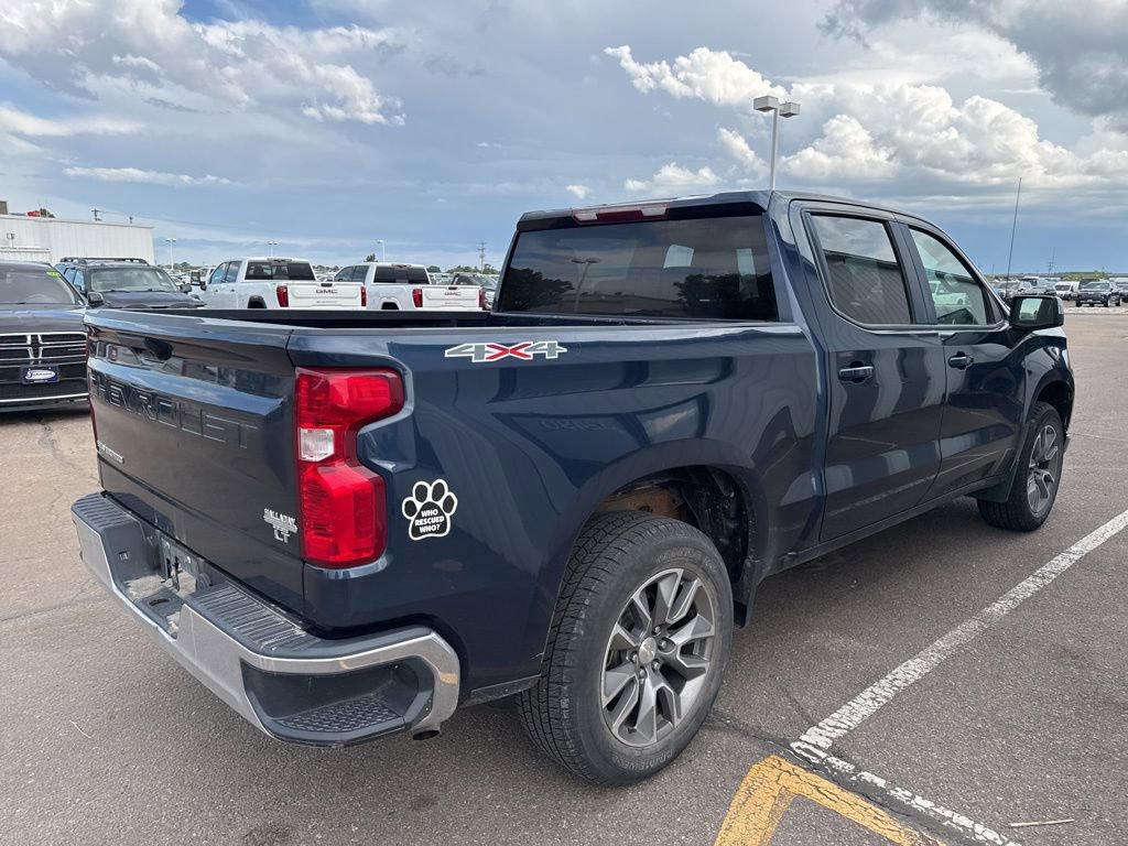 2020 Chevrolet Silverado 1500 LT photo 3