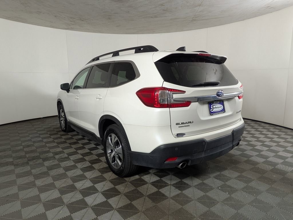 2024 Subaru Ascent Premium photo 2