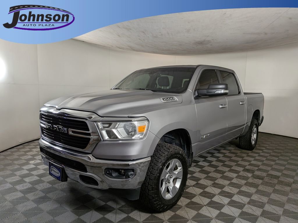 2019 RAM 1500 Big Horn/Lone Star 4x4 Crew Cab 5'7's photo