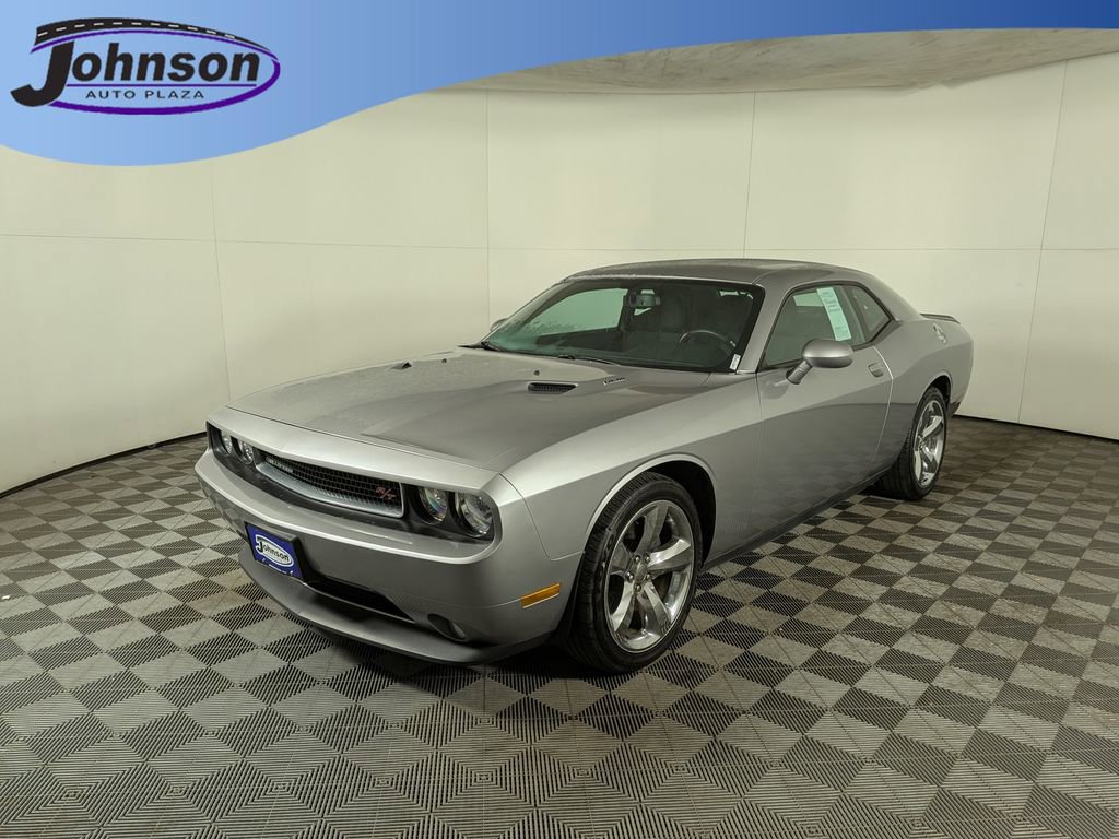 2014 Dodge Challenger R/T's photo