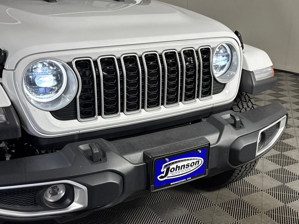 Used 2025 Jeep Wrangler Sahara
