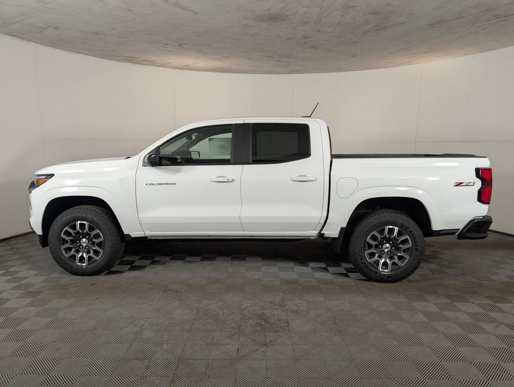 2026 Chevrolet Colorado Z71 photo 3