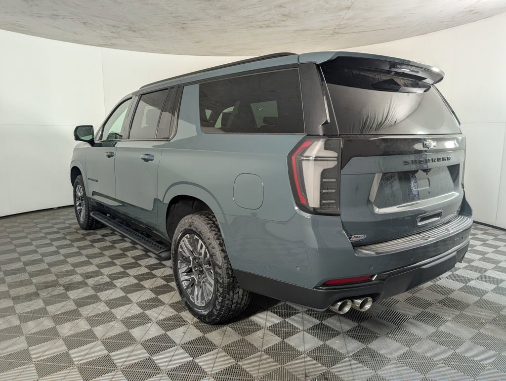 2026 Chevrolet Suburban Z71 photo 4