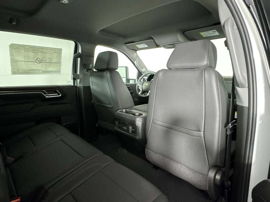 2026 Chevrolet Silverado 3500HD LT - Photo 30