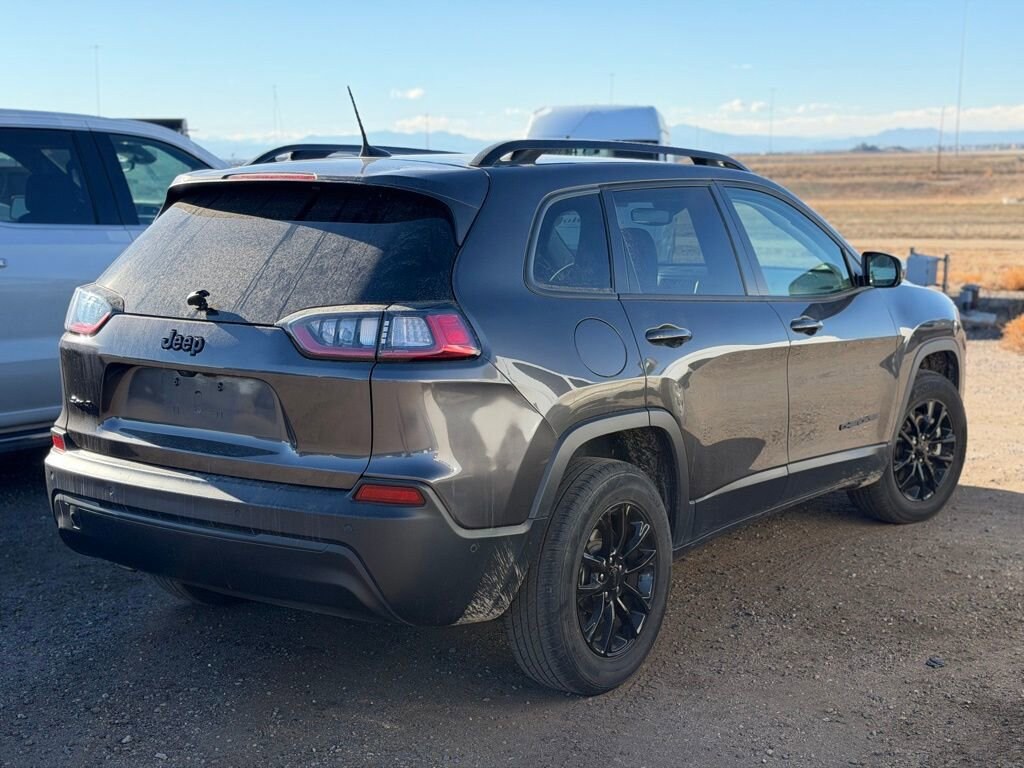 Used 2023 Jeep Cherokee Altitude Lux