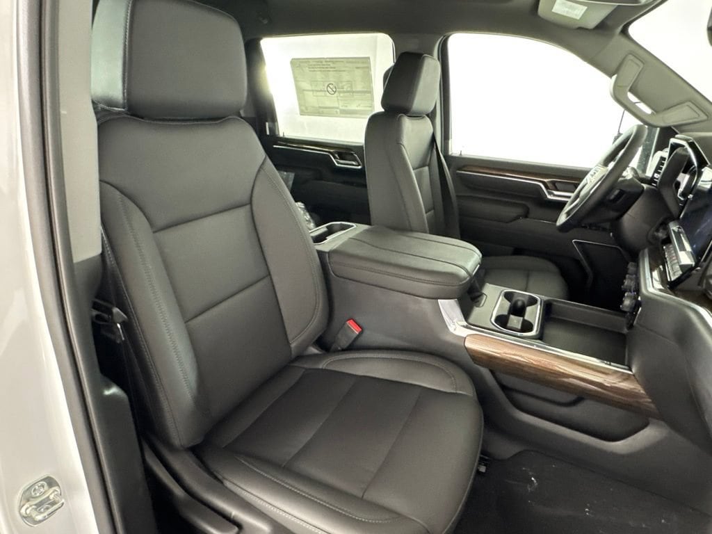 2026 Chevrolet Silverado 3500HD LT - Photo 31