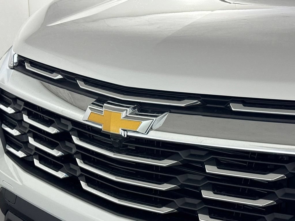 2027 Chevrolet Equinox LT - Photo 32