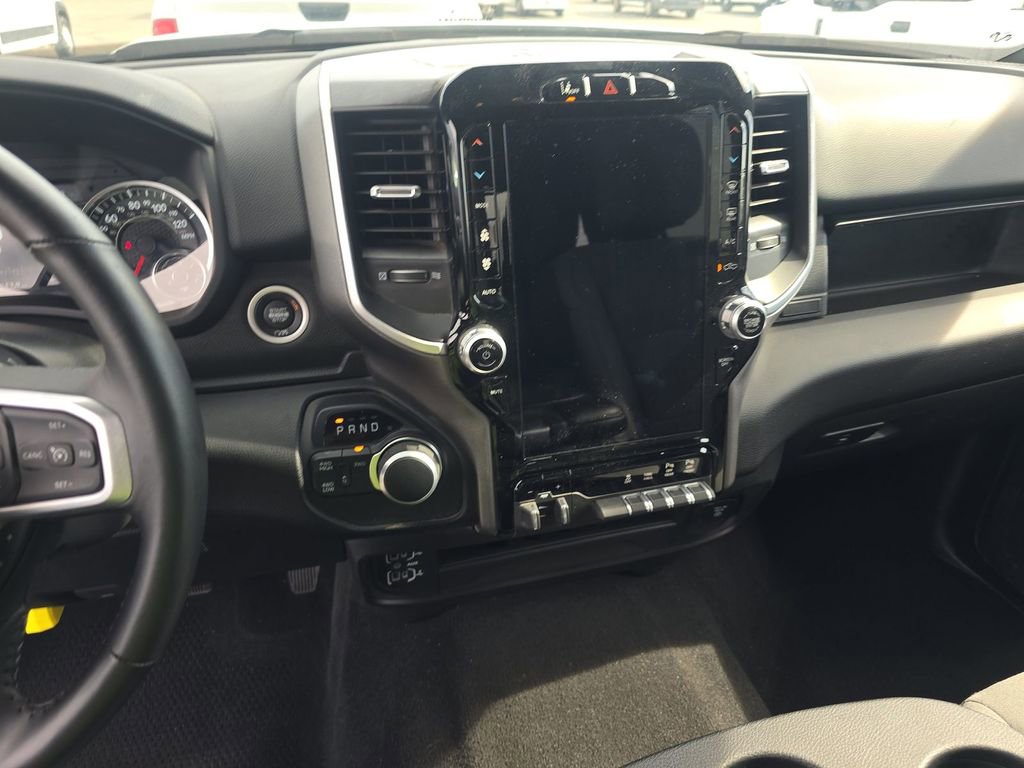 2024 Ram 2500 Big Horn photo 3