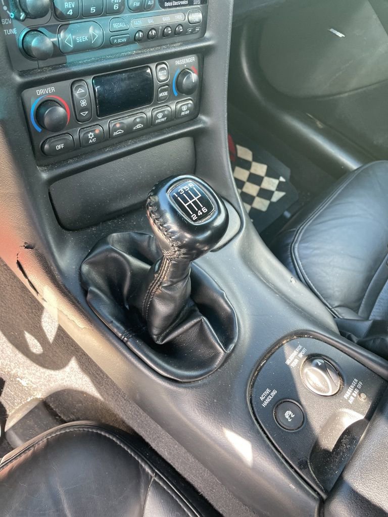 2004 Chevrolet Corvette Base photo 4
