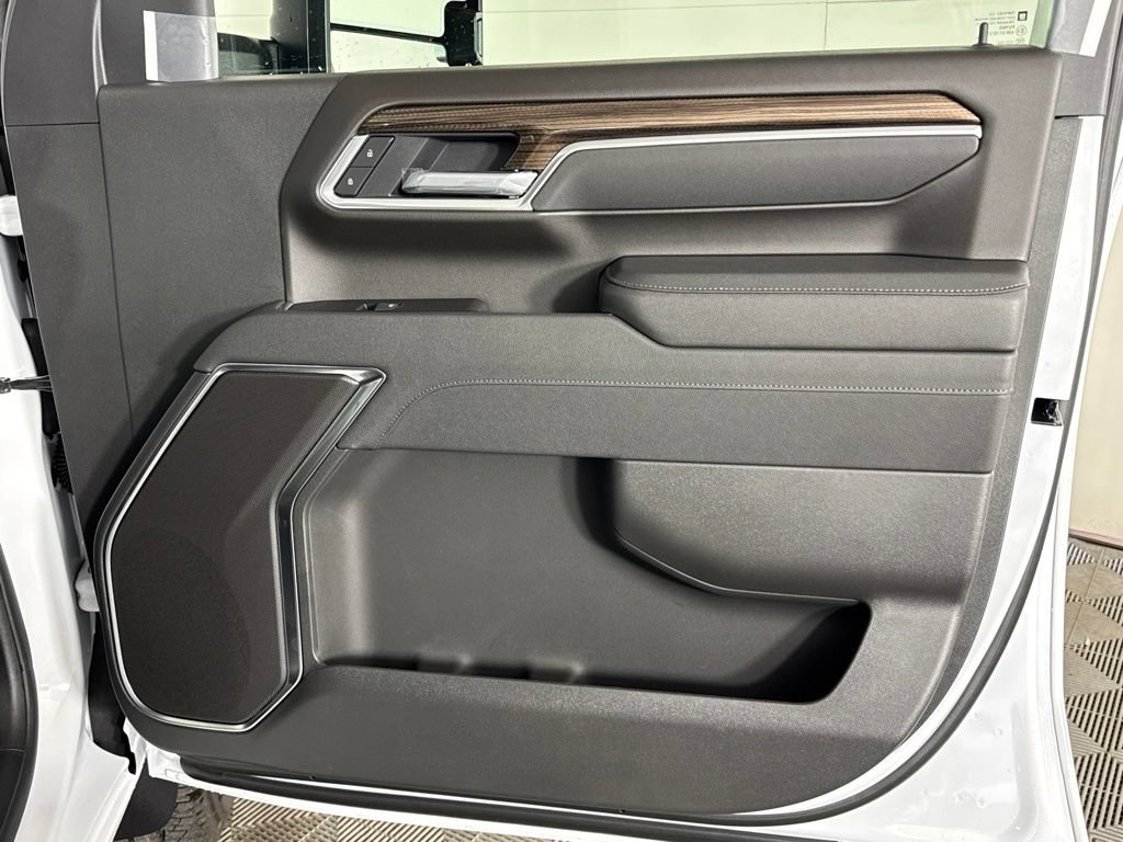 2026 Chevrolet Silverado 3500HD LT - Photo 33