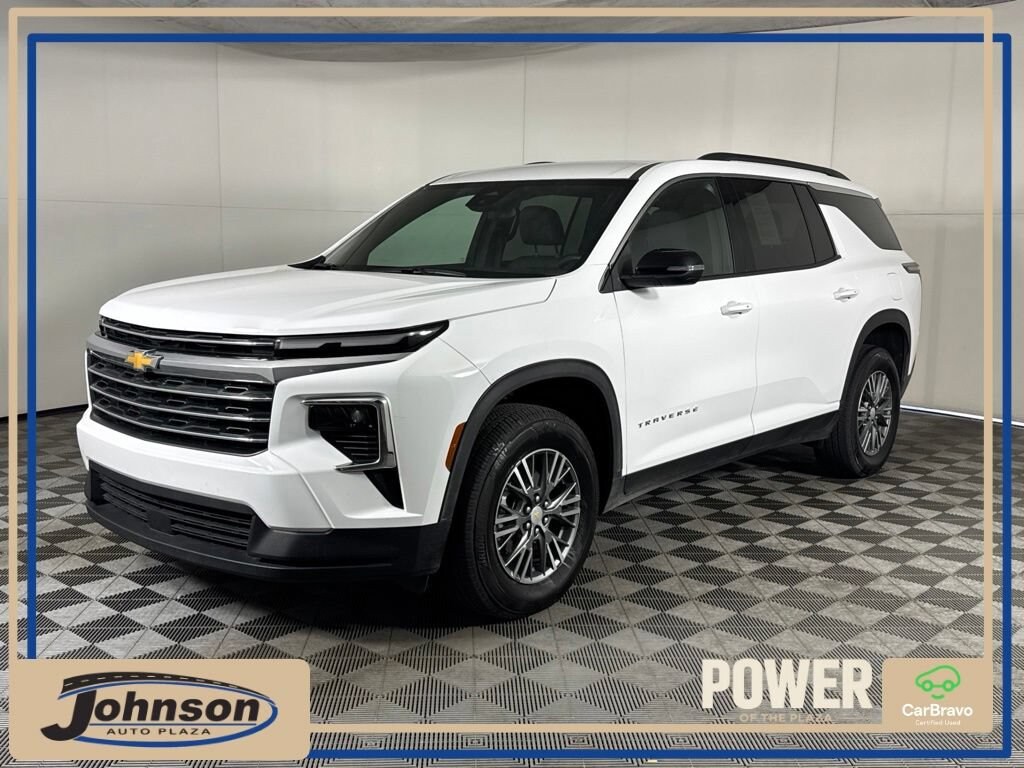 Used 2026 Chevrolet Traverse LT SUV