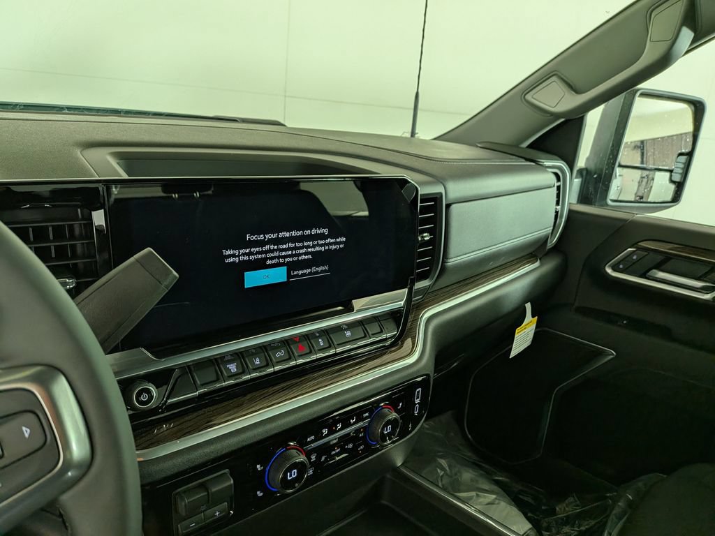 2026 Chevrolet Silverado 3500HD LT - Photo 21