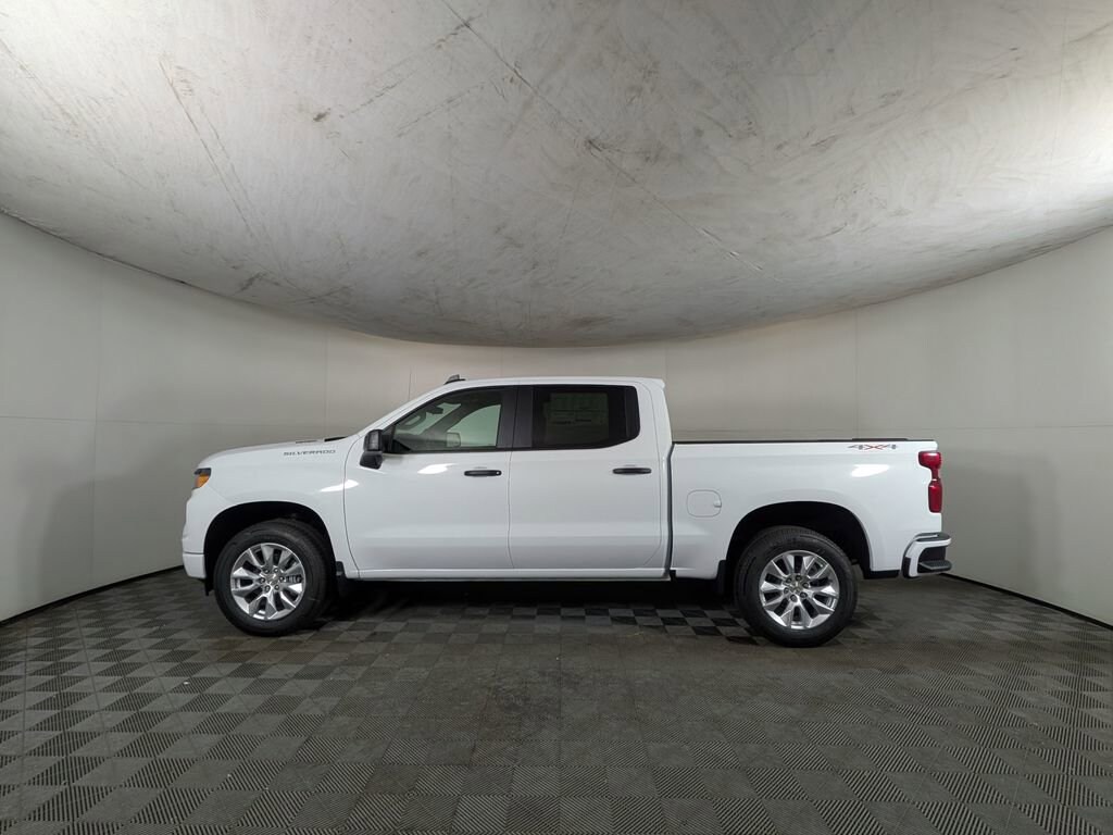 New 2026 Chevrolet Silverado 1500 Custom Truck