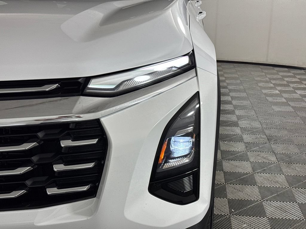 2025 Chevrolet Equinox LT - Photo 48
