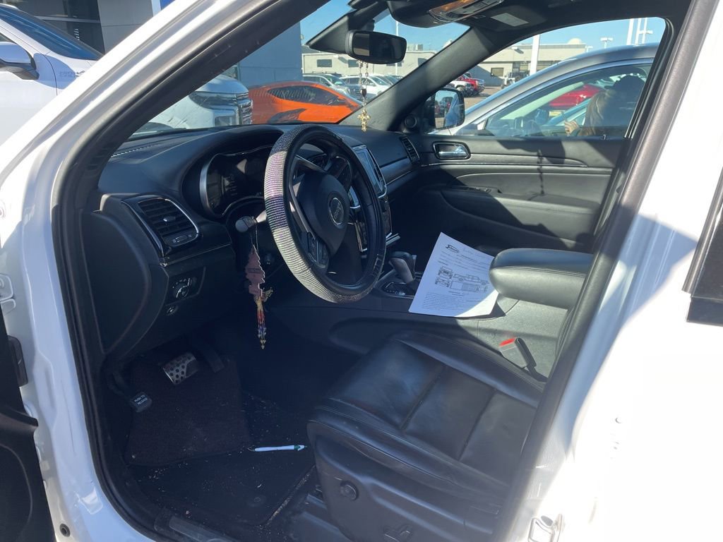 2021 Jeep Grand Cherokee Overland High Altitude photo 2