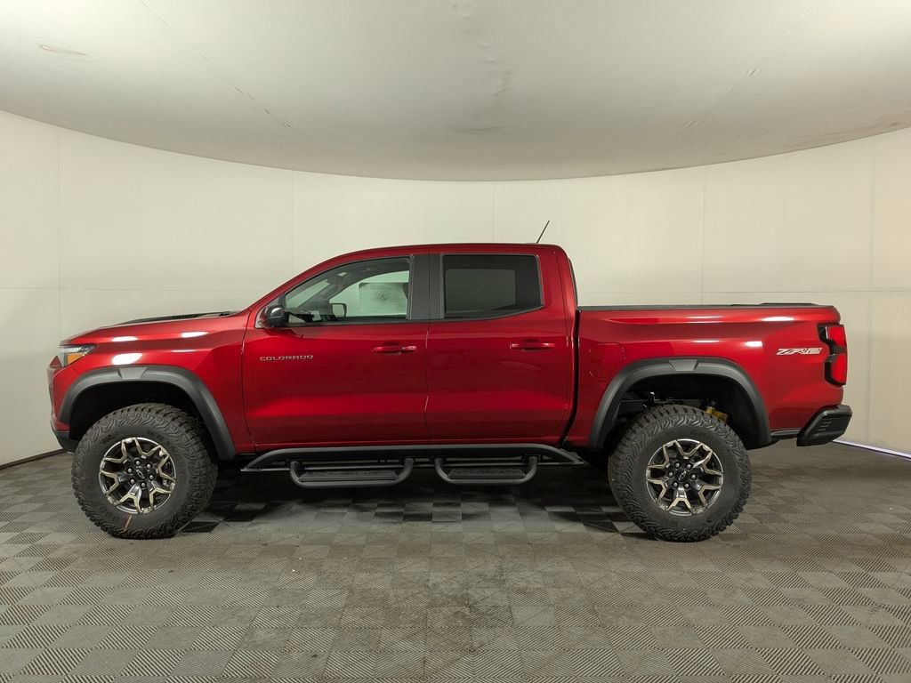2025 Chevrolet Colorado ZR2 photo 3