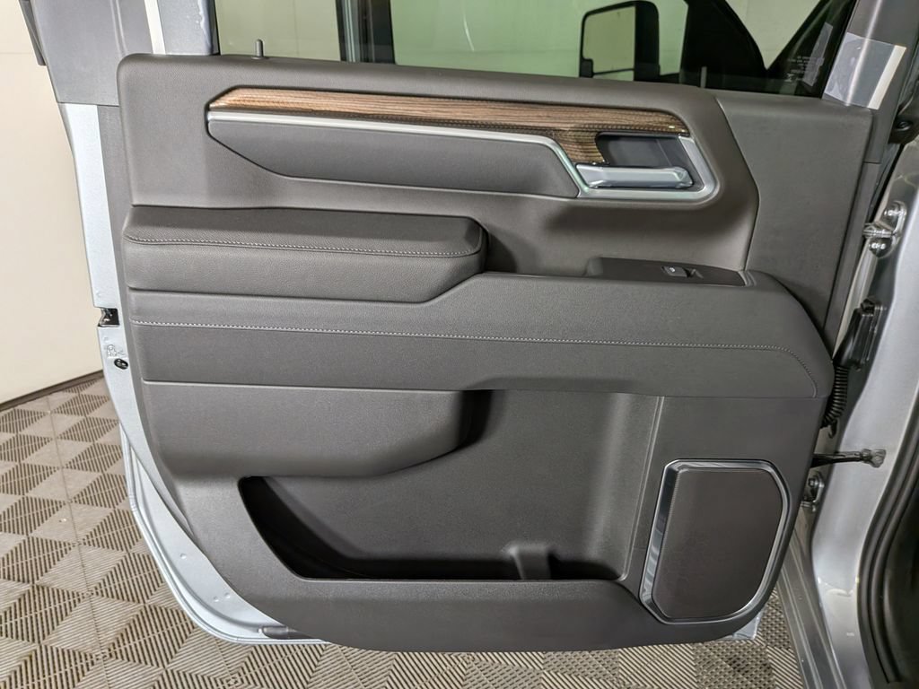 2026 Chevrolet Silverado 3500HD LT - Photo 27