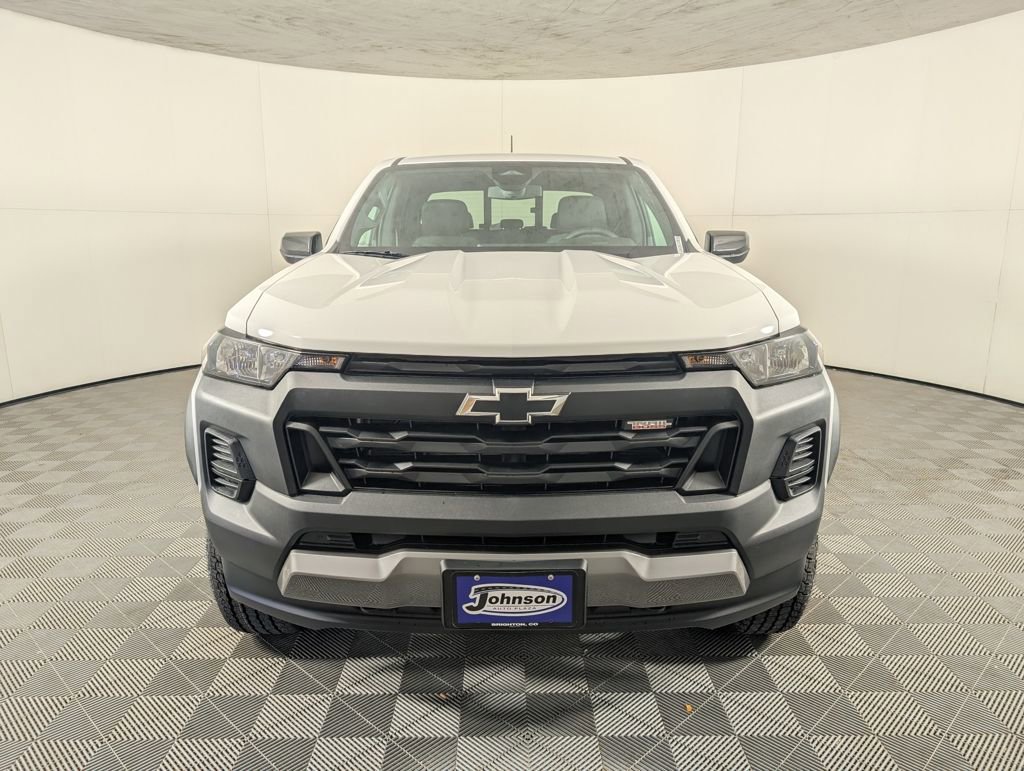 2026 Chevrolet Colorado Trail Boss photo 2