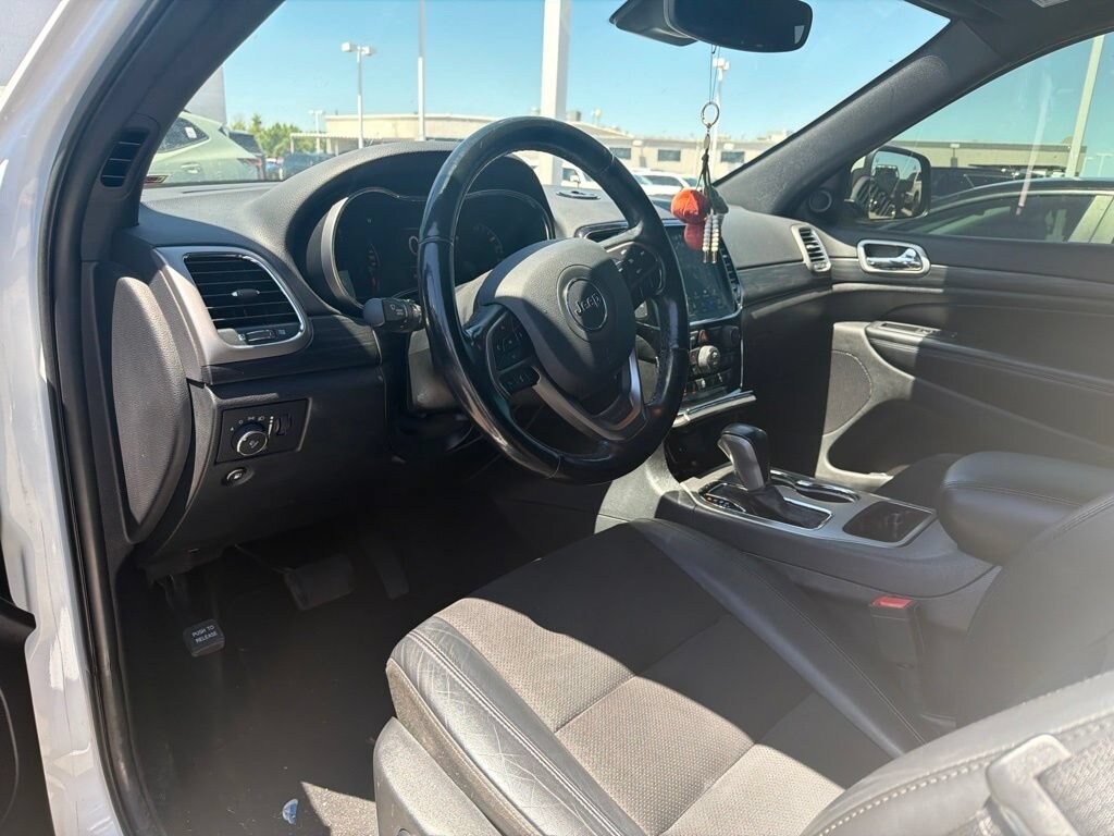 Used 2020 Jeep Grand Cherokee Altitude 4x4 SUV