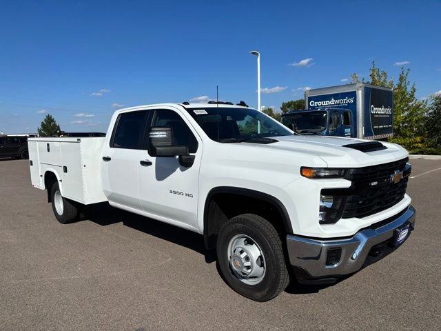 2025 Chevrolet Silverado 3500HD Work Truck photo 3