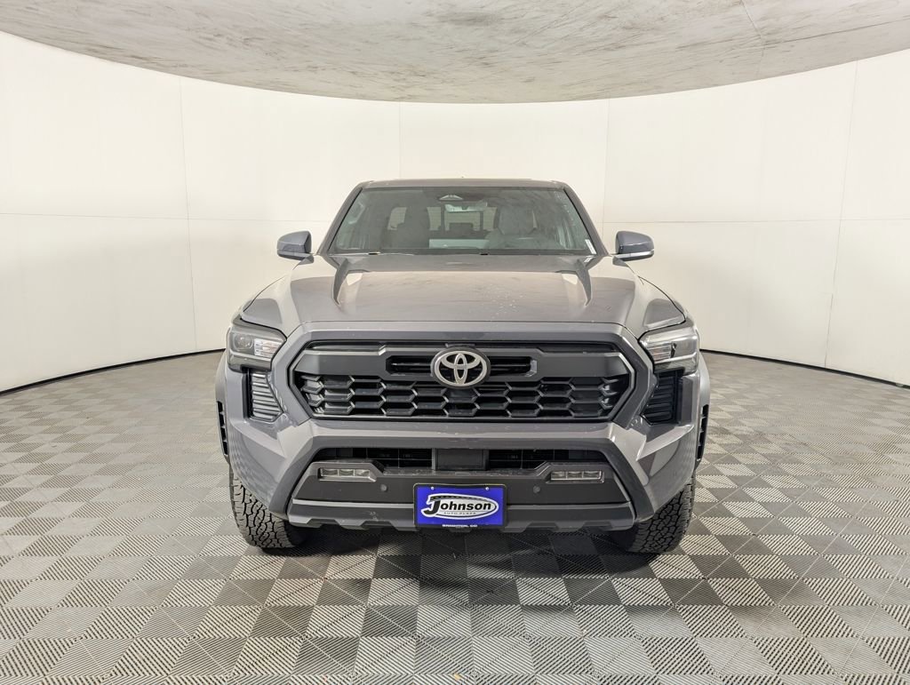 2025 Toyota Tacoma TRD Off-Road SR Double Cab Short Bed photo 2