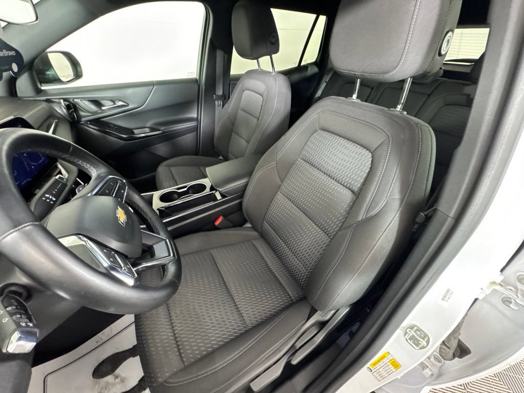 2025 Chevrolet Equinox LT - Photo 32