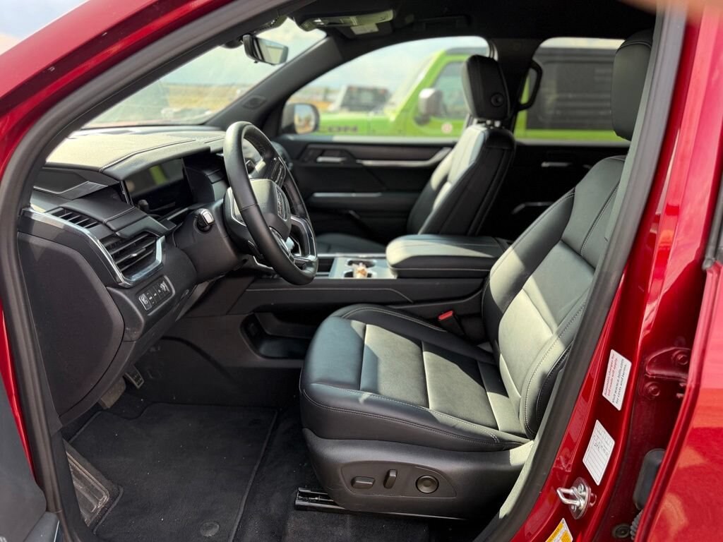 Used 2026 GMC Acadia Elevation SUV