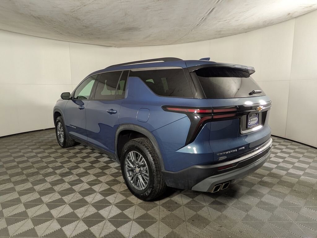 Certified 2025 Chevrolet Traverse LT SUV