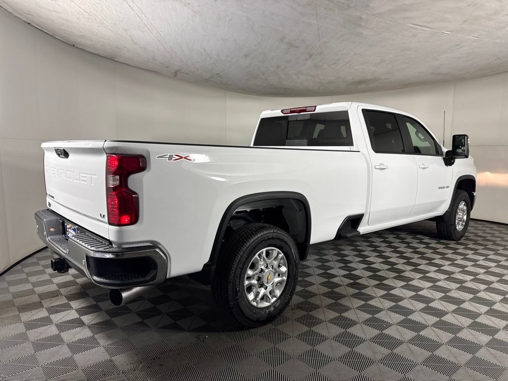 2026 Chevrolet Silverado 3500HD LT - Photo 5