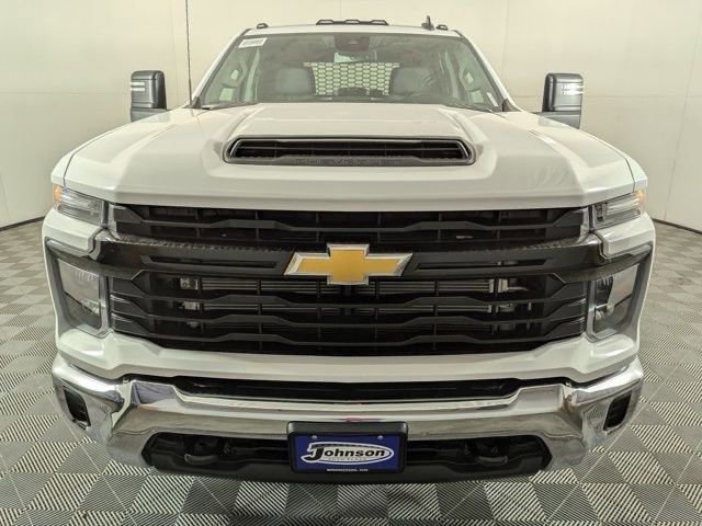 2026 Chevrolet Silverado 3500HD Work Truck photo 2