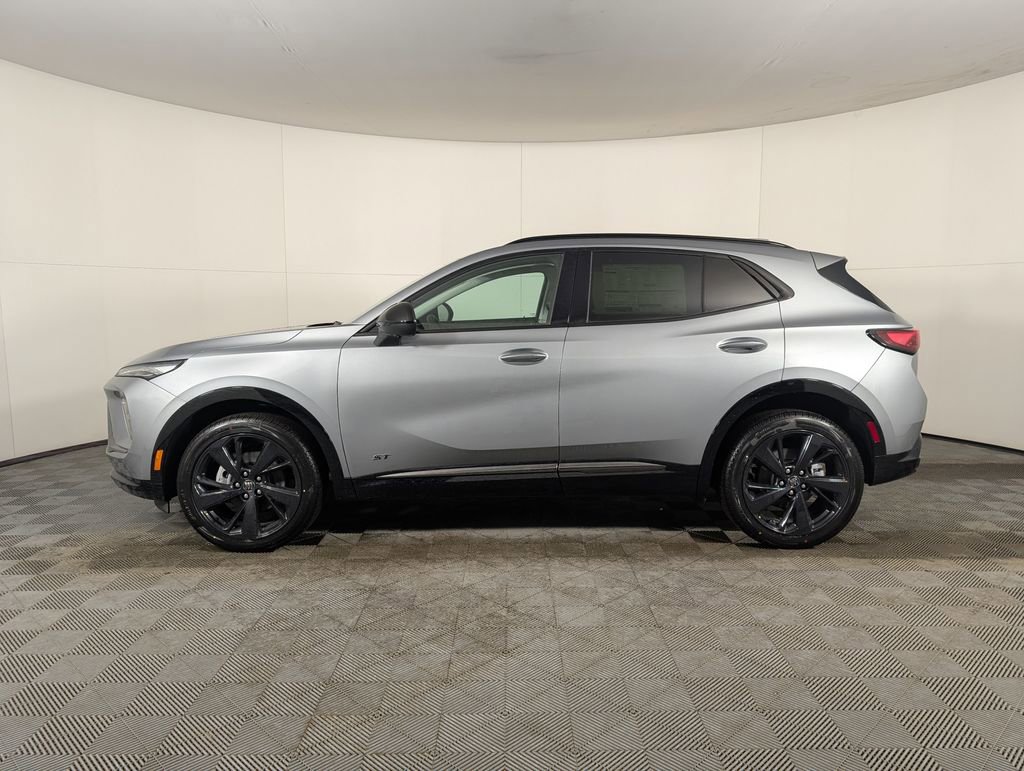 2025 Buick Envision Sport Touring photo 3