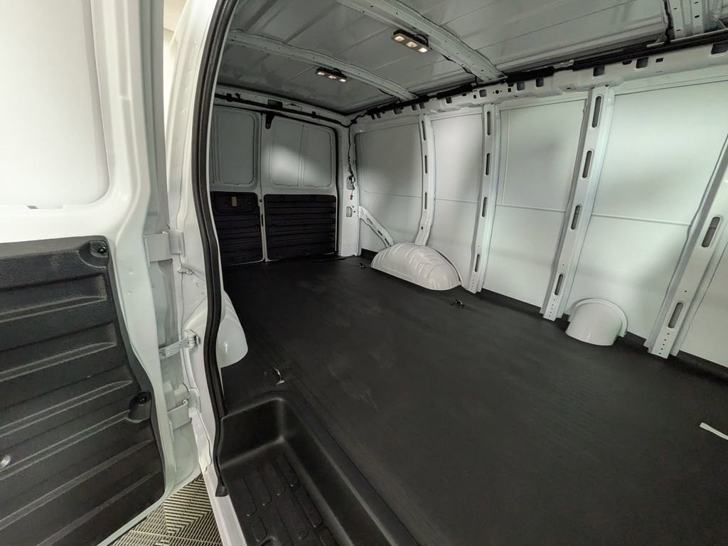 2026 Chevrolet Express Cargo Work Van - Photo 16