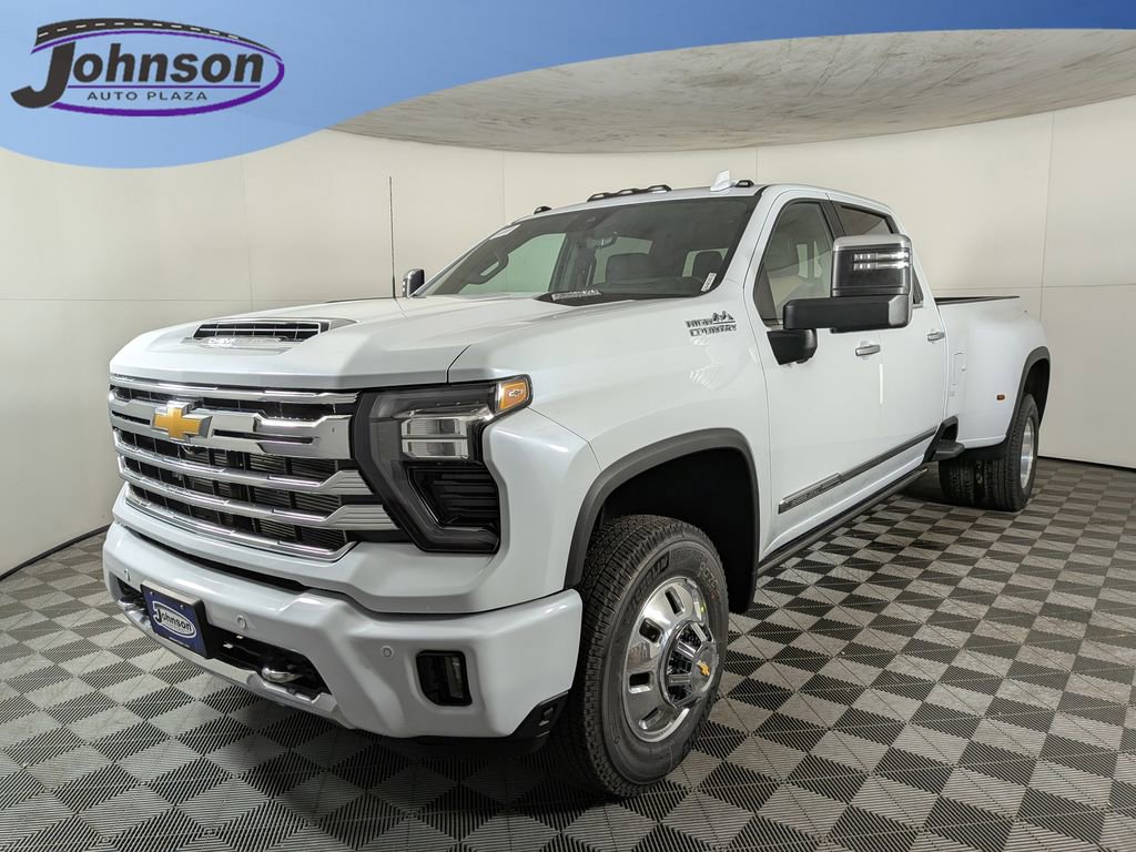 2026 Chevrolet Silverado 3500HD High Country's photo